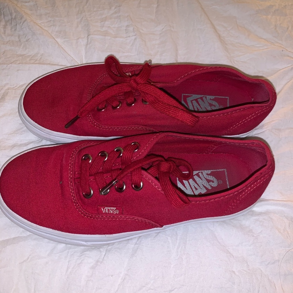 NEW RED VANS🌹